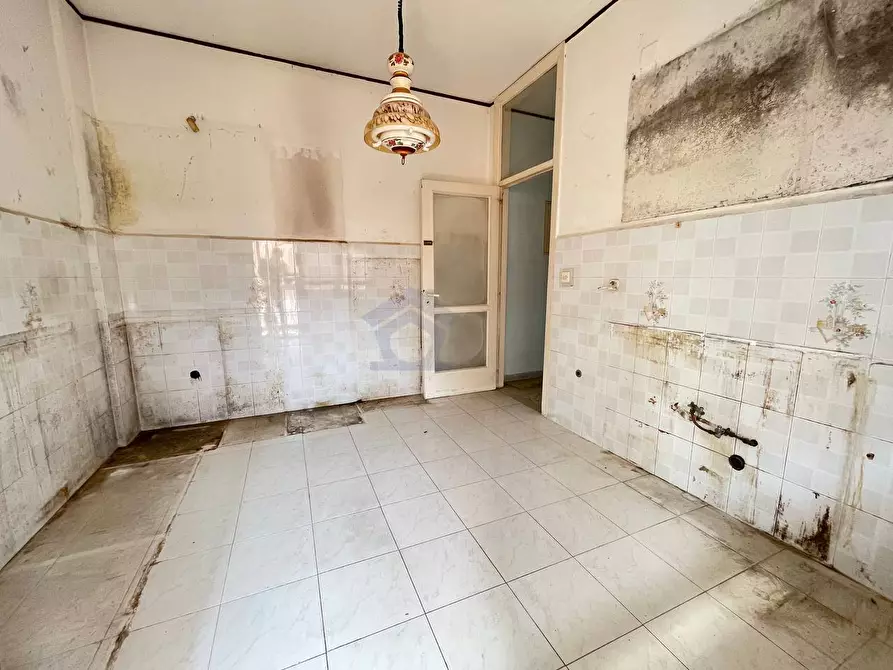 Immagine 19 di Appartamento in vendita  in via murat a Torre Annunziata