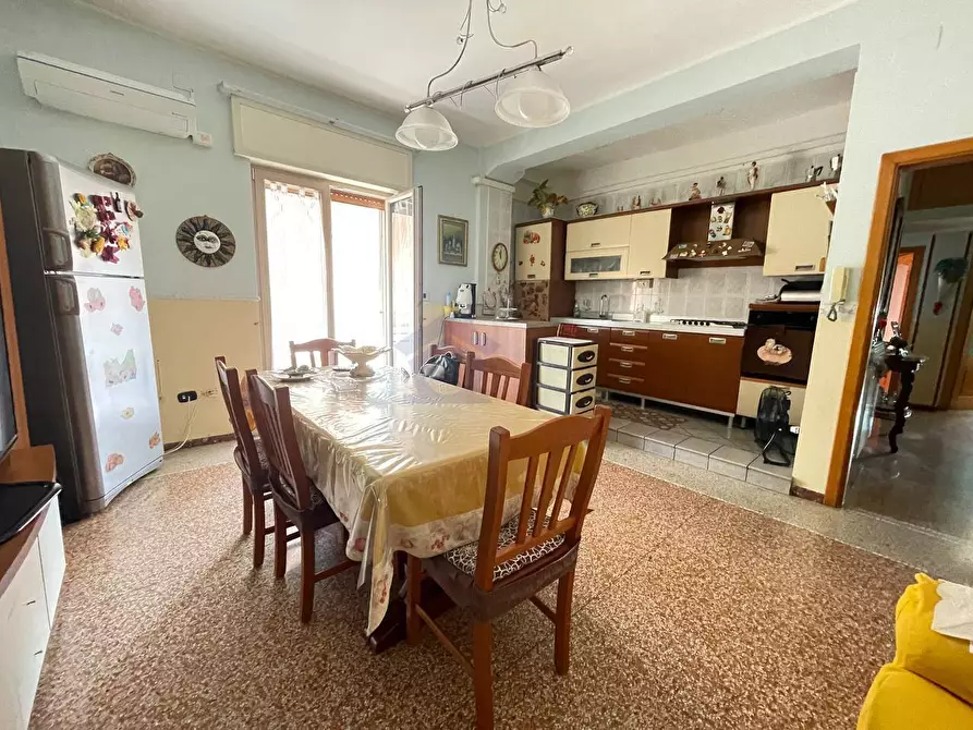 Immagine 7 di Appartamento in vendita  in via dogana a Torre Annunziata