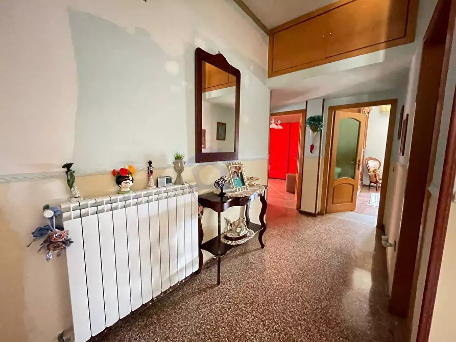 Immagine 11 di Appartamento in vendita  in via dogana a Torre Annunziata