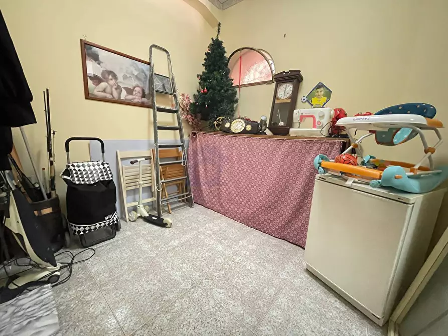 Immagine 13 di Appartamento in vendita  in via dogana a Torre Annunziata