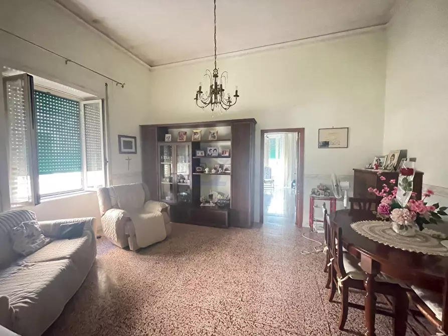 Immagine 9 di Appartamento in vendita  in via veneto a Torre Annunziata