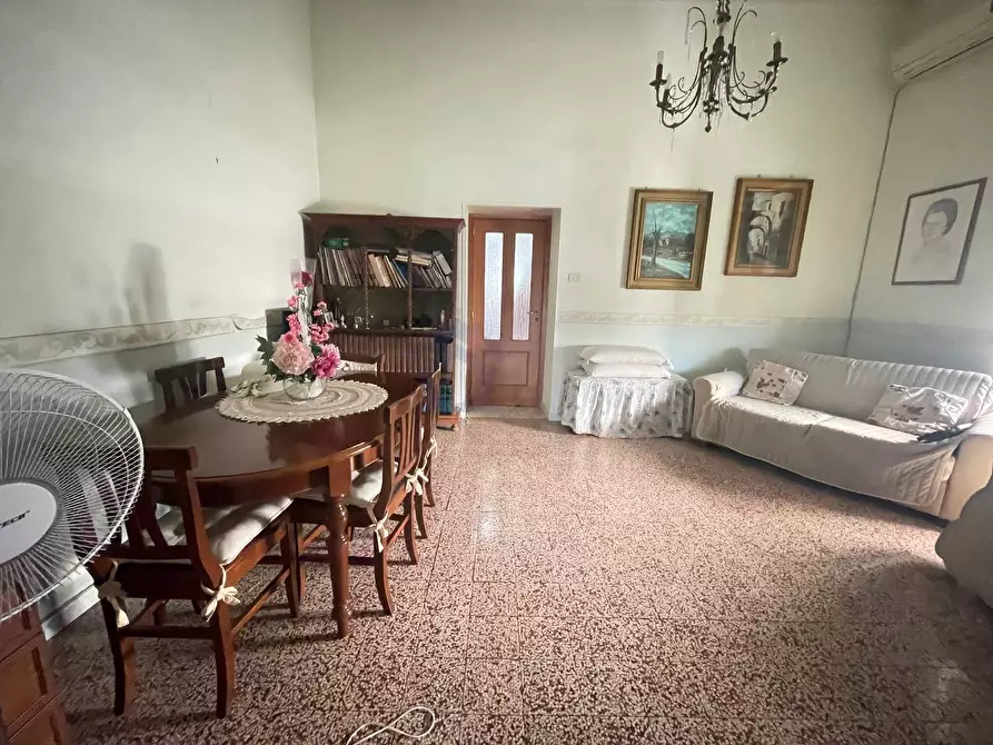 Immagine 12 di Appartamento in vendita  in via veneto a Torre Annunziata