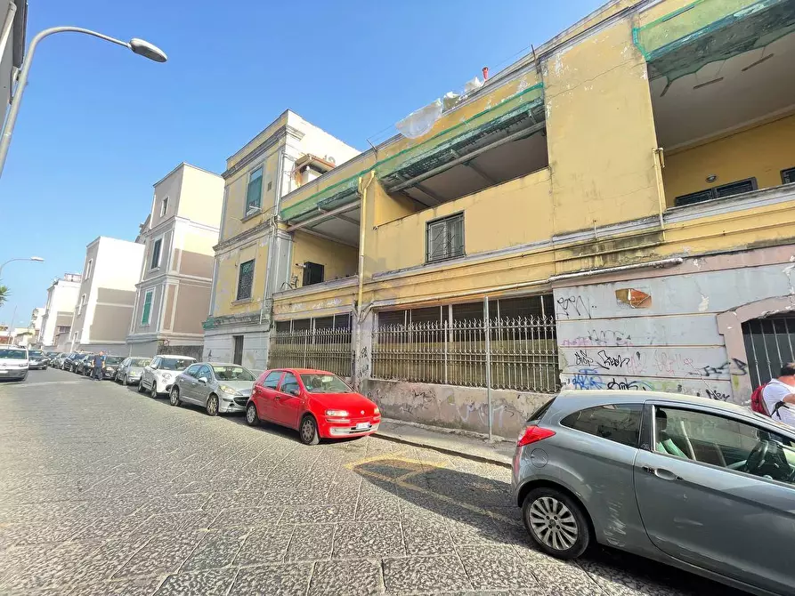 Immagine 23 di Appartamento in vendita  in via veneto a Torre Annunziata