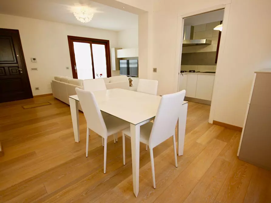 Immagine 9 di Villa in vendita  in Via Ruinadas 18A a Olbia