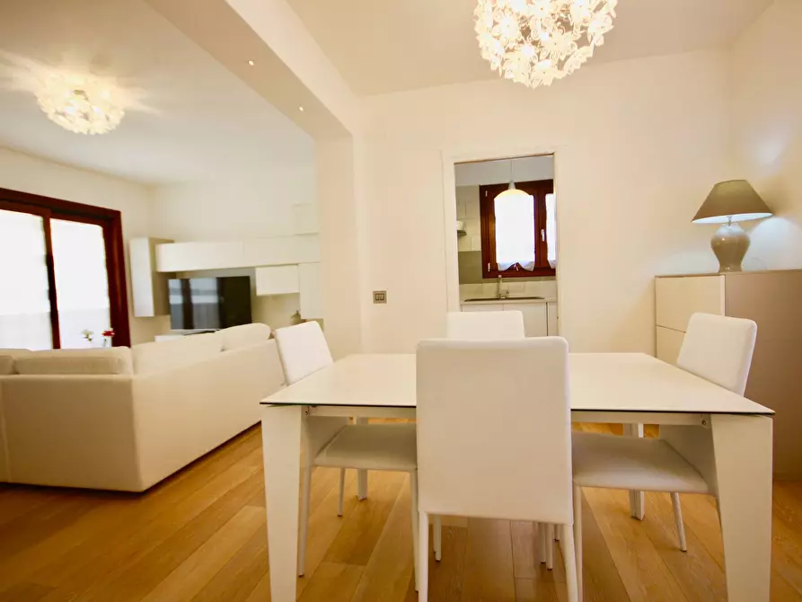 Immagine 10 di Villa in vendita  in Via Ruinadas 18A a Olbia
