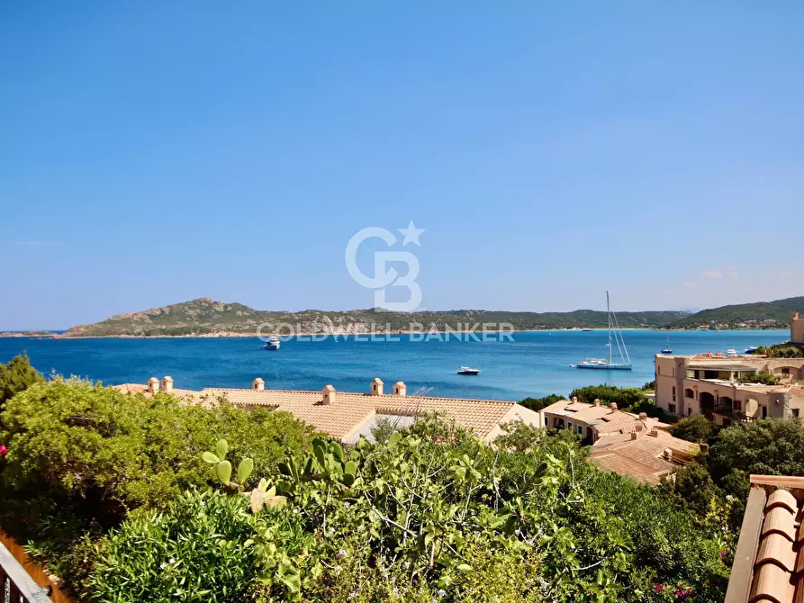 Immagine 5 di Appartamento in vendita  in Cala Romantica a Arzachena