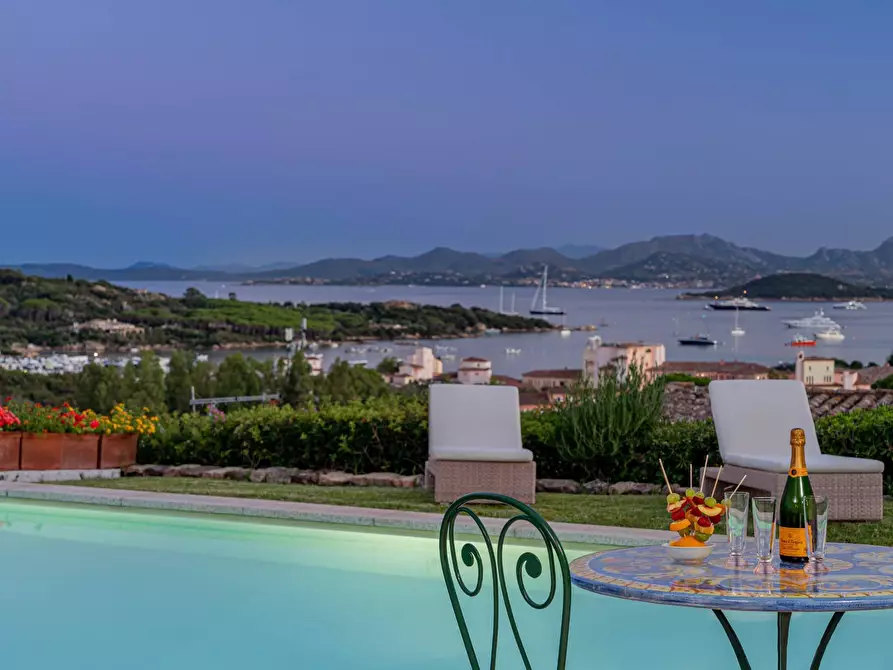 Immagine 26 di Villa in vendita  in Loc.Cala di Volpe -Via del mirto 7 a Aggius