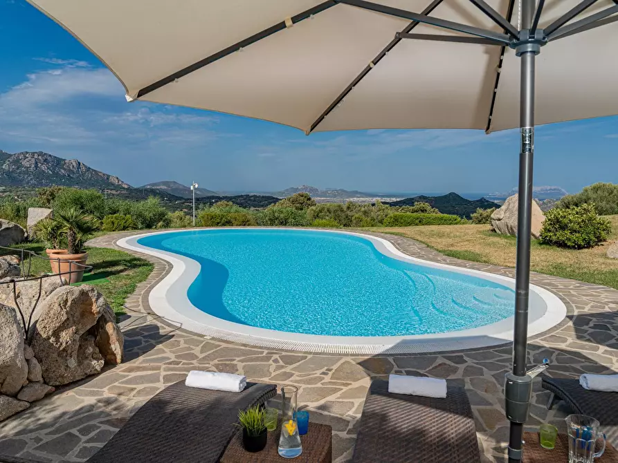 Immagine 28 di Villa in vendita  in loc. Micaloni vicinanze di OLBIA a Olbia