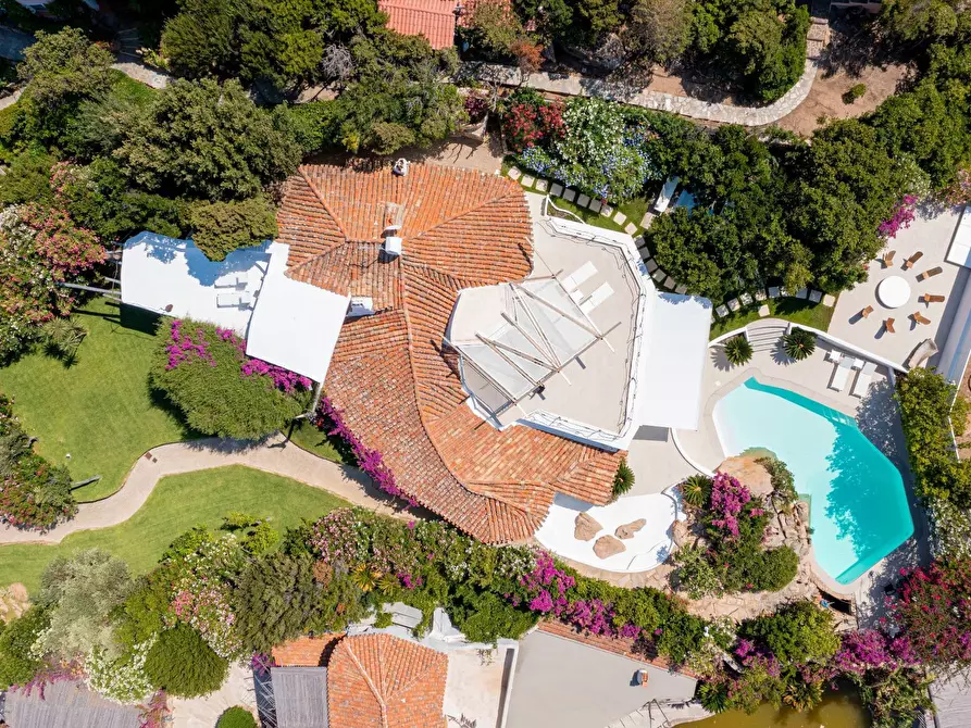 Immagine 1 di Villa in vendita  in Porto Cervo a Arzachena