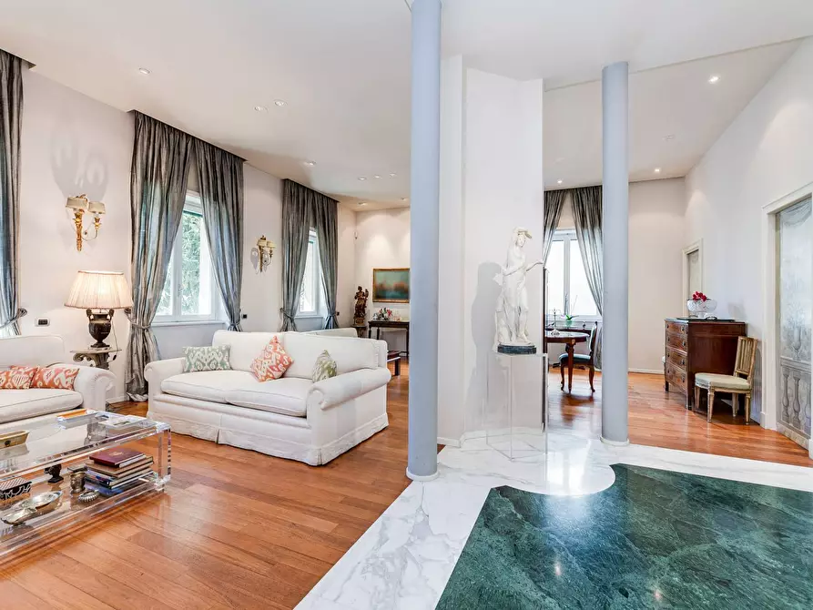 Immagine 1 di Appartamento in vendita  in Via Pietro Paolo Rubens 31 a Roma