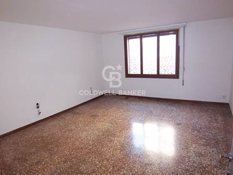 Immagine 2 di Appartamento in vendita  in Calle dei Botteri a Venezia