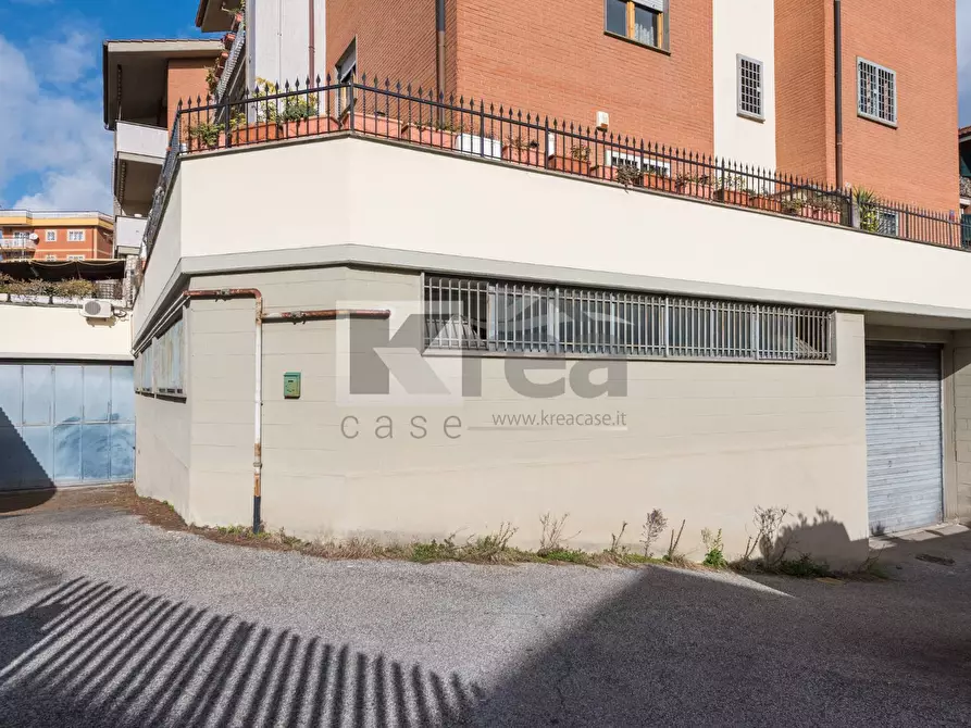 Immagine 5 di Magazzino in vendita  in Via Giuseppe Gagliardi 16 a Roma