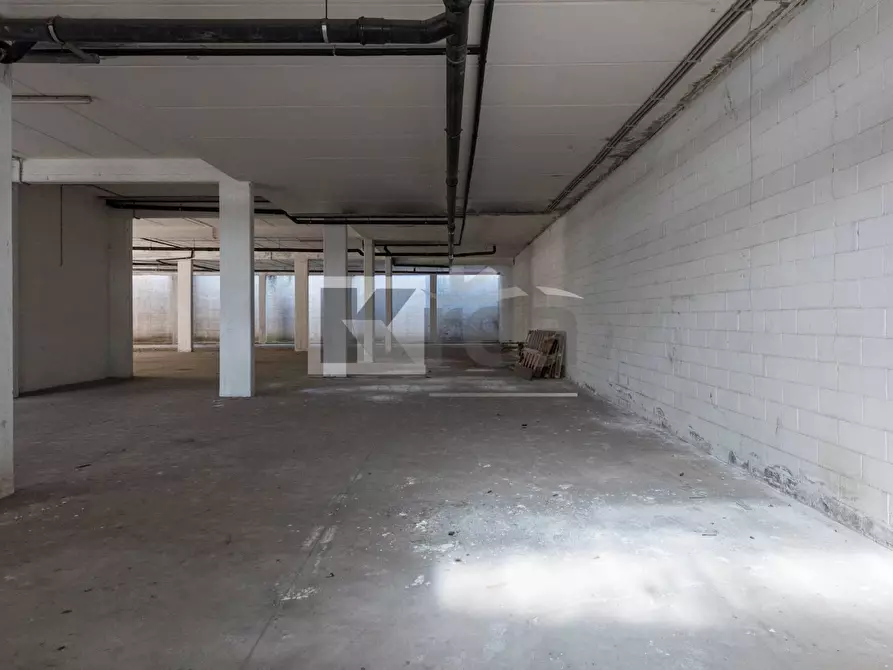 Immagine 9 di Magazzino in vendita  in Via Giuseppe Gagliardi 16 a Roma