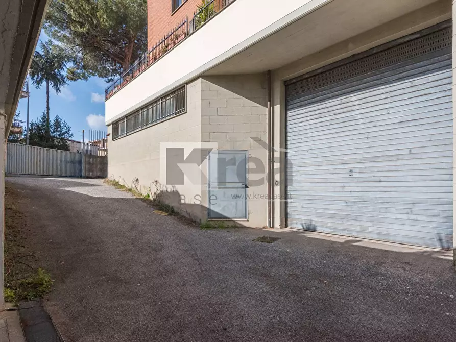Immagine 14 di Magazzino in vendita  in Via Giuseppe Gagliardi 16 a Roma