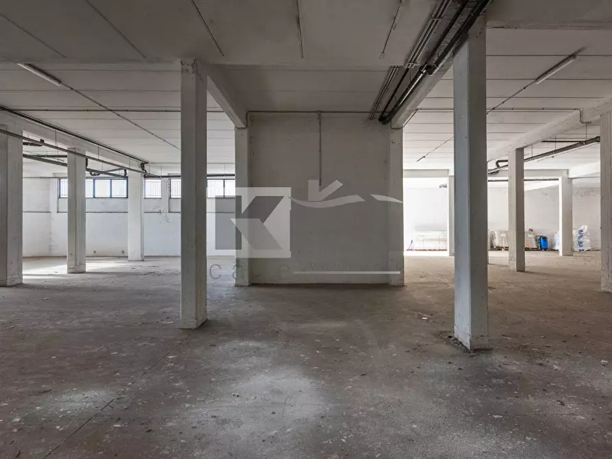 Immagine 19 di Magazzino in vendita  in Via Giuseppe Gagliardi 16 a Roma