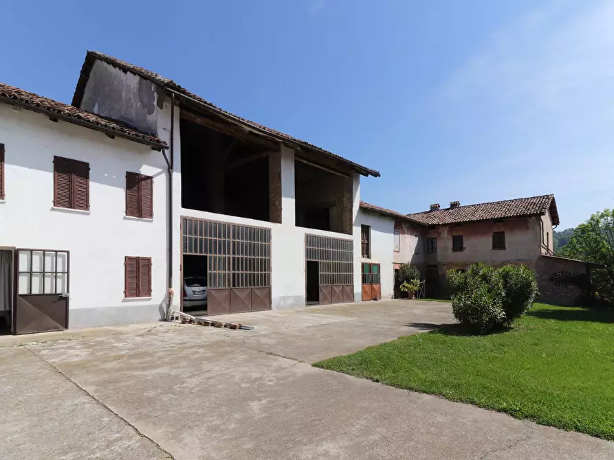 Immagine 5 di Rustico / casale in vendita  in Strada Nosserio 25 a Costigliole D'asti