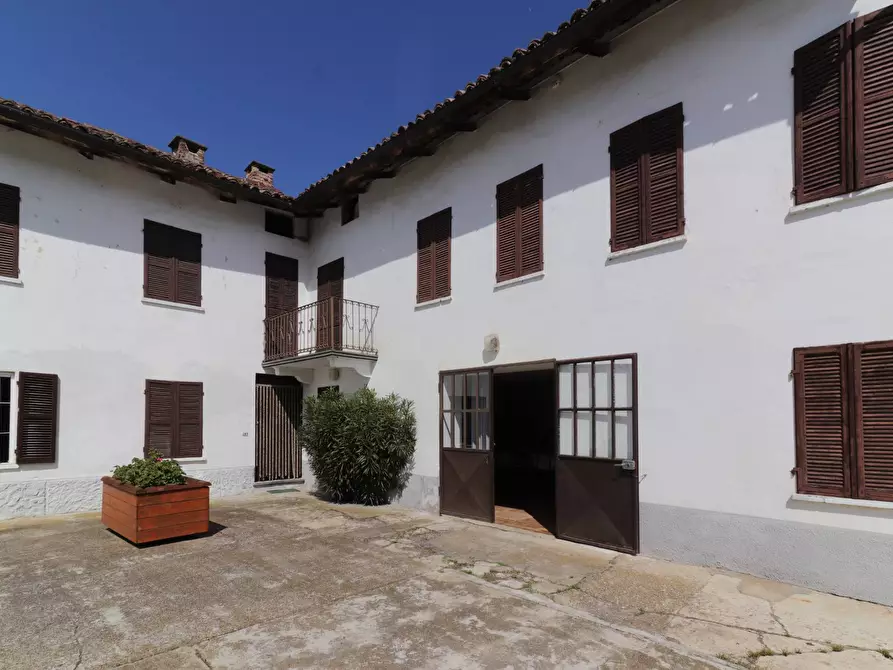 Immagine 6 di Rustico / casale in vendita  in Strada Nosserio 25 a Costigliole D'asti