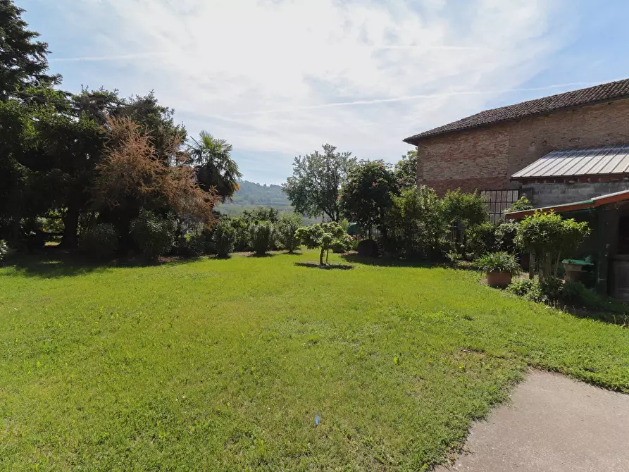 Immagine 8 di Rustico / casale in vendita  in Strada Nosserio 25 a Costigliole D'asti