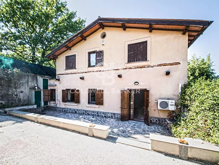 Immagine 1 di Villa in vendita  in Strada Costa Volpara a Viterbo