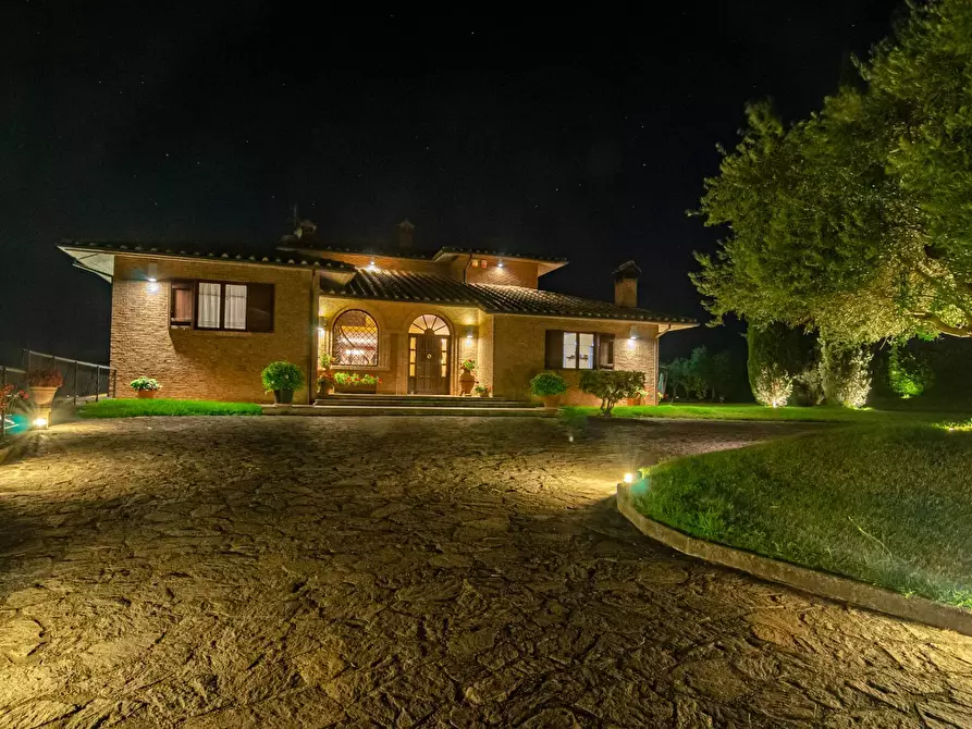 Immagine 95 di Villa in vendita  in Strada Vicinale Valle Rote snc a Bassano In Teverina