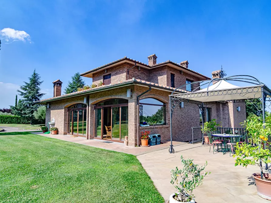 Immagine 12 di Villa in vendita  in Strada Vicinale Valle Rote snc a Bassano In Teverina