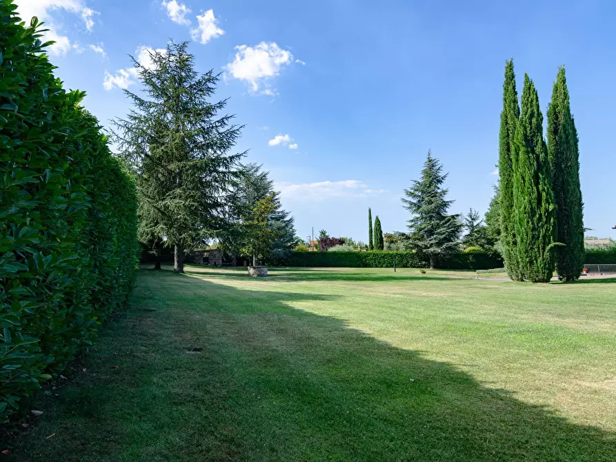 Immagine 42 di Villa in vendita  in Strada Vicinale Valle Rote snc a Bassano In Teverina