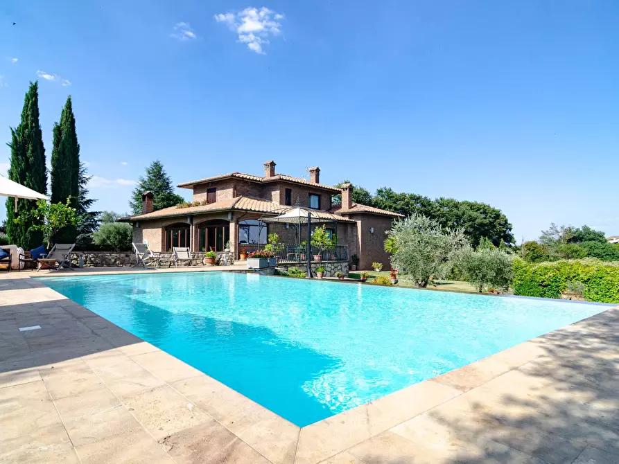 Immagine 4 di Villa in vendita  in Strada Vicinale Valle Rote snc a Bassano In Teverina