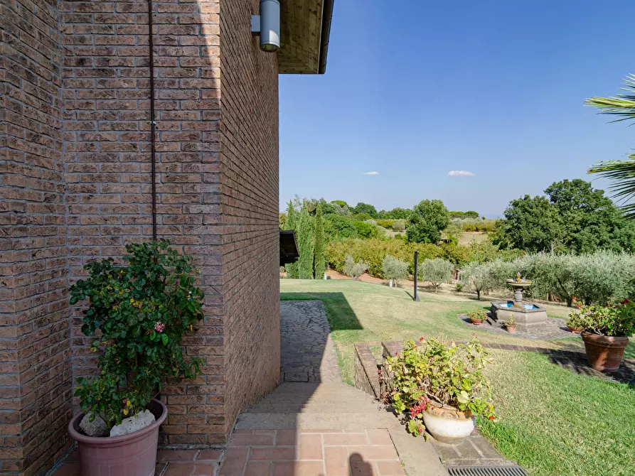 Immagine 38 di Villa in vendita  in Strada Vicinale Valle Rote snc a Bassano In Teverina
