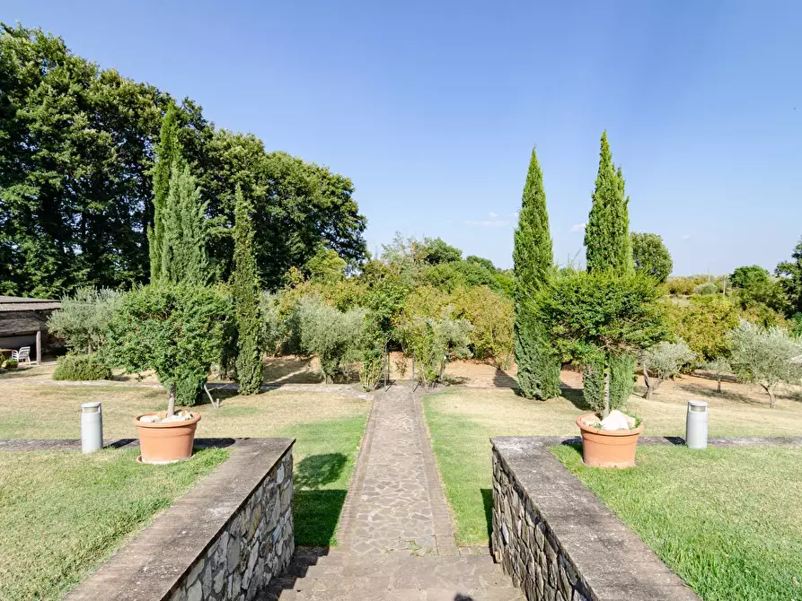 Immagine 30 di Villa in vendita  in Strada Vicinale Valle Rote snc a Bassano In Teverina