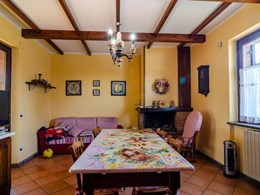 Immagine 67 di Villa in vendita  in Strada Vicinale Valle Rote snc a Bassano In Teverina