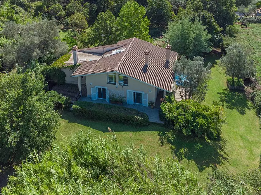 Immagine 7 di Villa in vendita  in Via Campagnanese 6 a Campagnano Di Roma