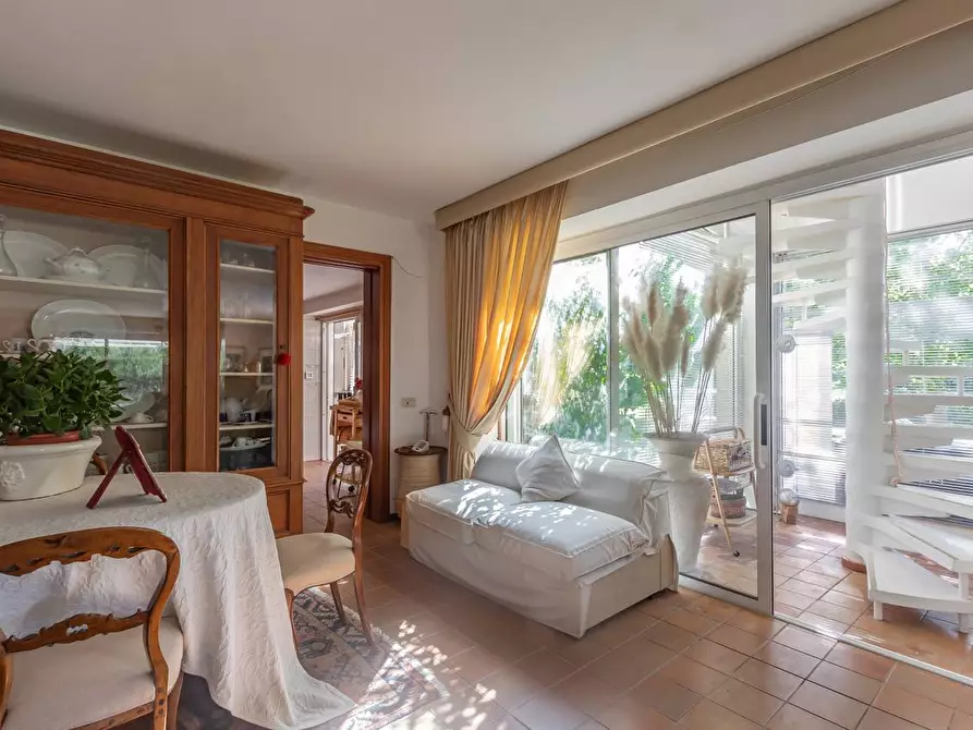 Immagine 13 di Villa in vendita  in Via Campagnanese 6 a Campagnano Di Roma