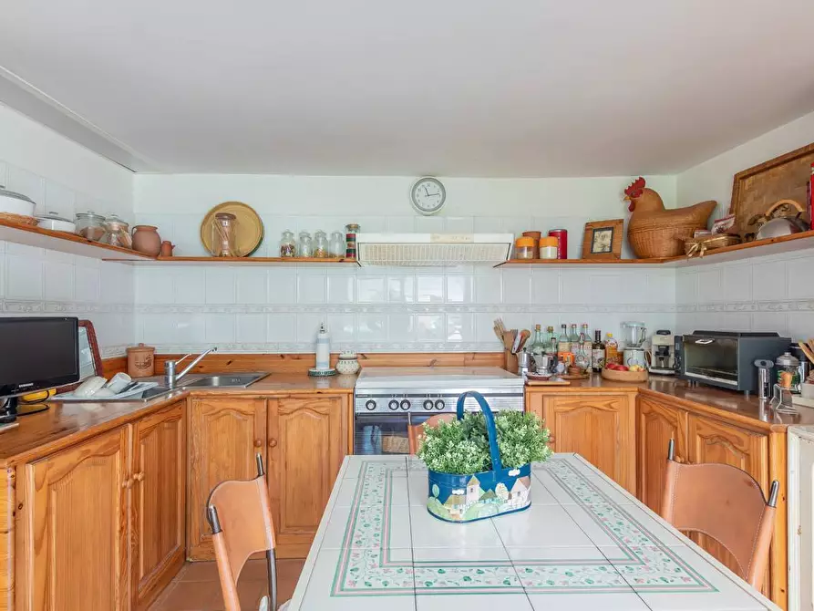 Immagine 25 di Villa in vendita  in Via Campagnanese 6 a Campagnano Di Roma