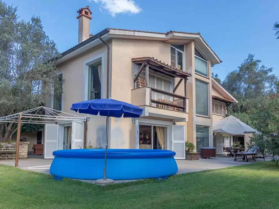 Immagine 59 di Villa in vendita  in Via Campagnanese 6 a Campagnano Di Roma