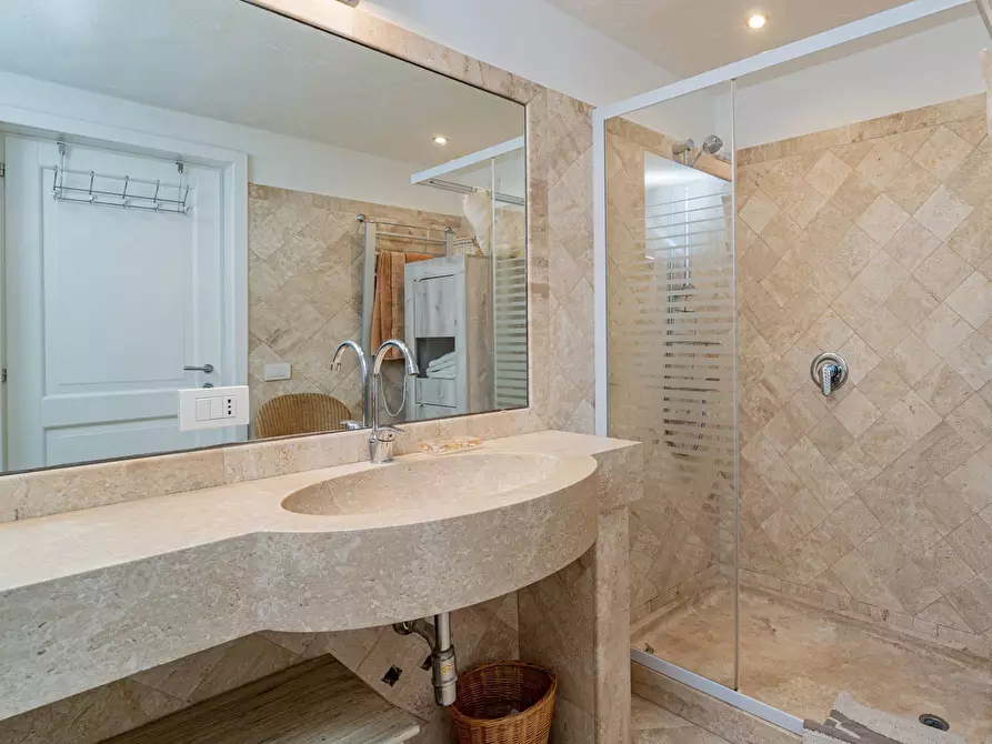 Immagine 25 di Villa in vendita  in Punta Lada - Porto Rotondo SNC a Aggius