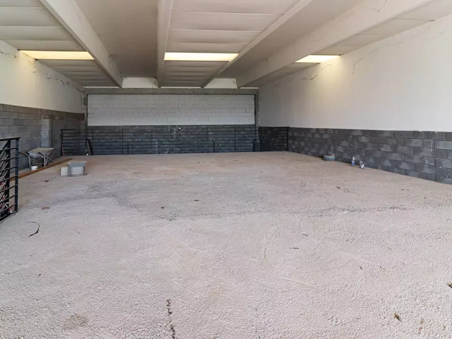 Immagine 3 di Capannone industriale in vendita  in Localita Vico Matrino a Capranica