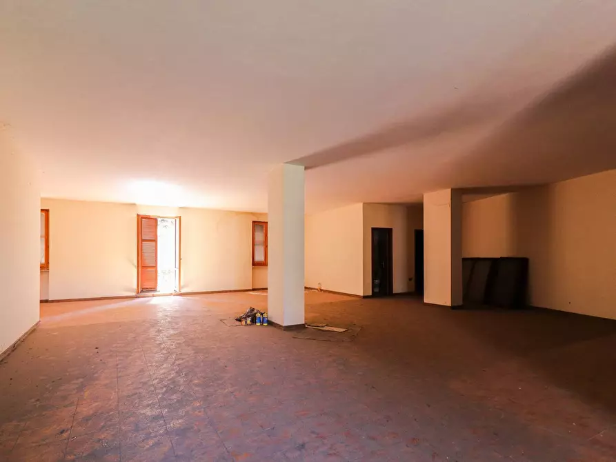 Immagine 5 di Ufficio in vendita  in via Giuseppe Garibaldi 65 a Vallerano