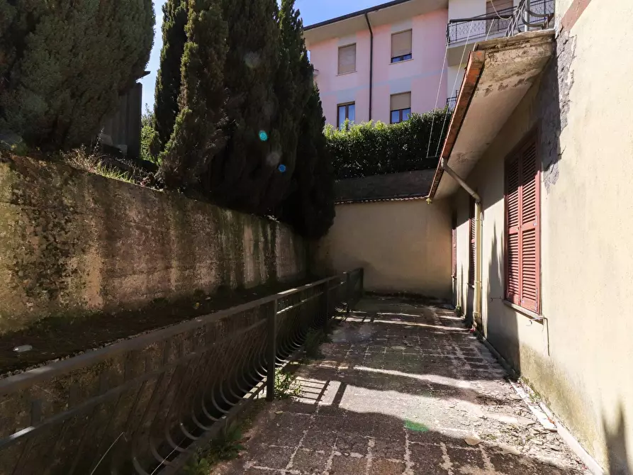 Immagine 18 di Ufficio in vendita  in via Giuseppe Garibaldi 65 a Vallerano