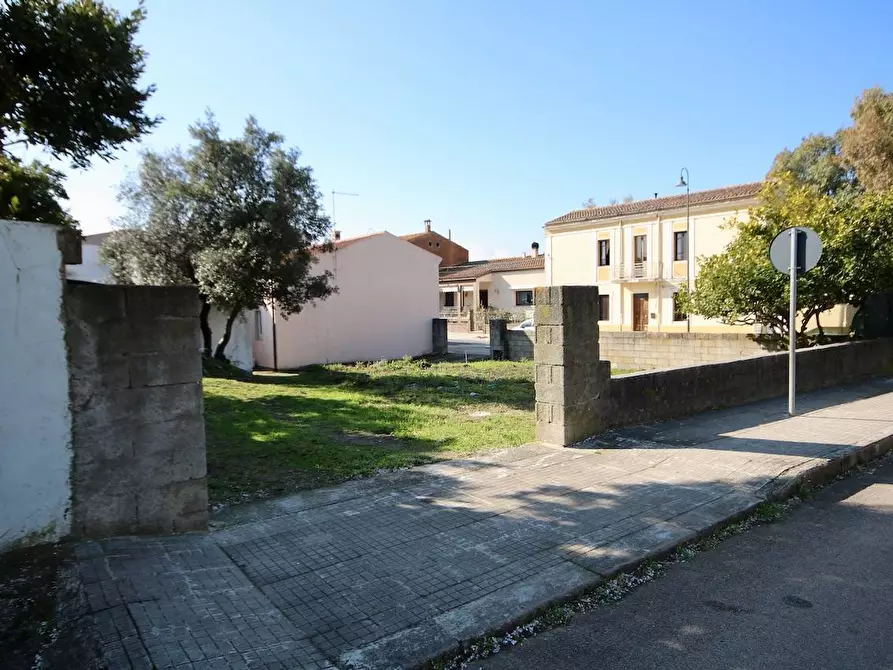 Immagine 3 di Terreno residenziale in vendita  in VIA MONTESSORI 2 a Aggius