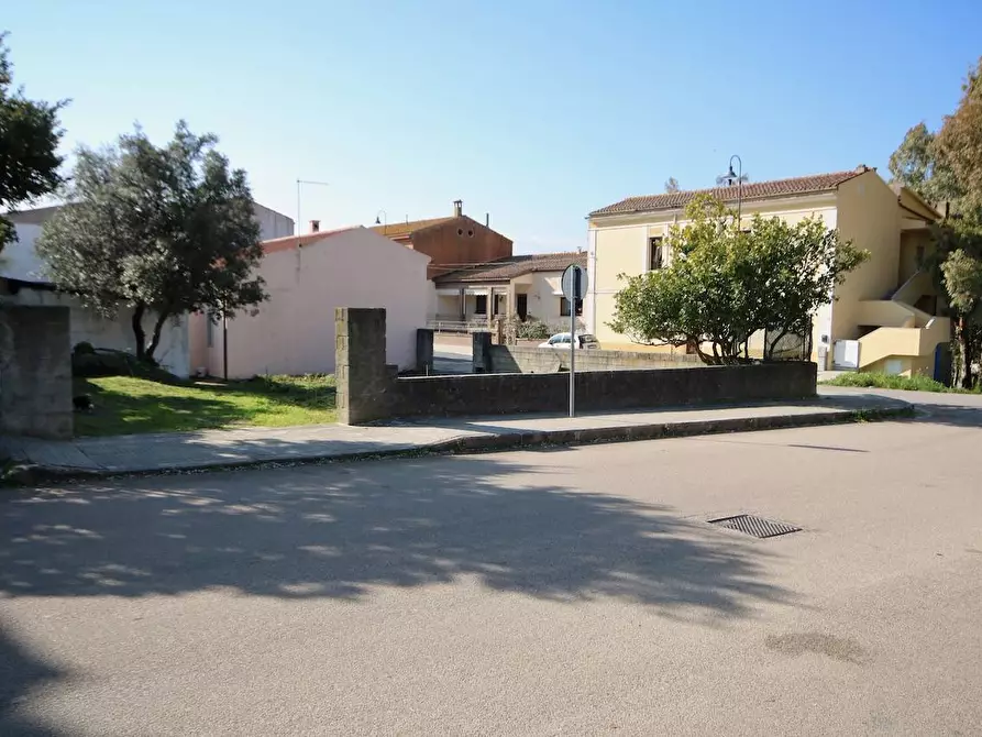 Immagine 13 di Terreno residenziale in vendita  in VIA MONTESSORI 2 a Aggius