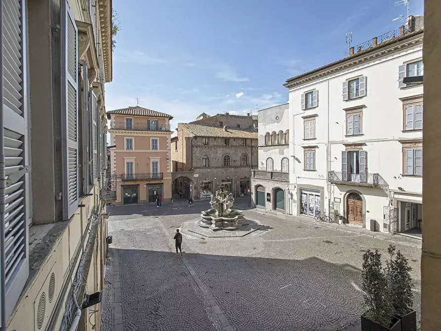 Immagine 1 di Appartamento in vendita  in Via Orologio Vecchio a Viterbo