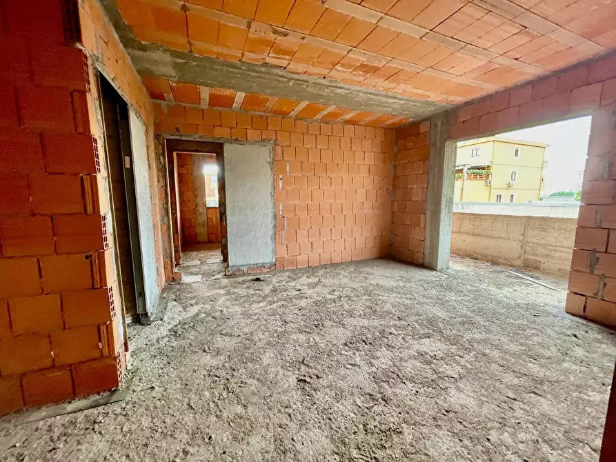 Immagine 12 di Palazzo in vendita  in via roma a Olbia