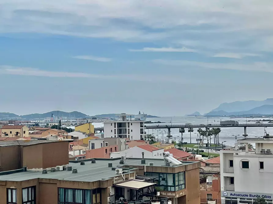 Immagine 21 di Terreno residenziale in vendita  in Via Roma a Olbia