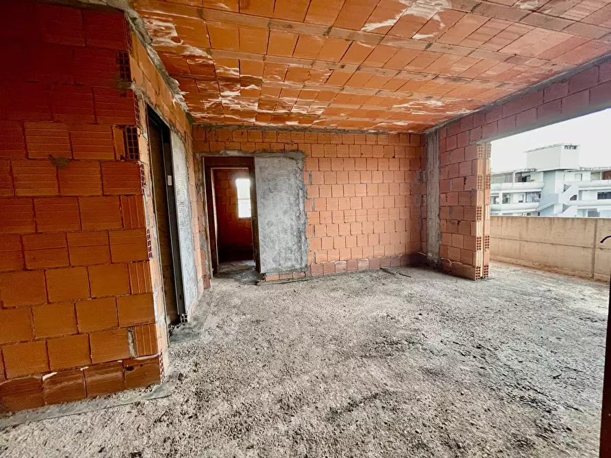 Immagine 33 di Terreno residenziale in vendita  in Via Roma a Olbia