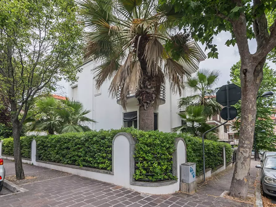 Immagine 5 di Villa in vendita  in Via Leonardo Da Vinci a Cattolica