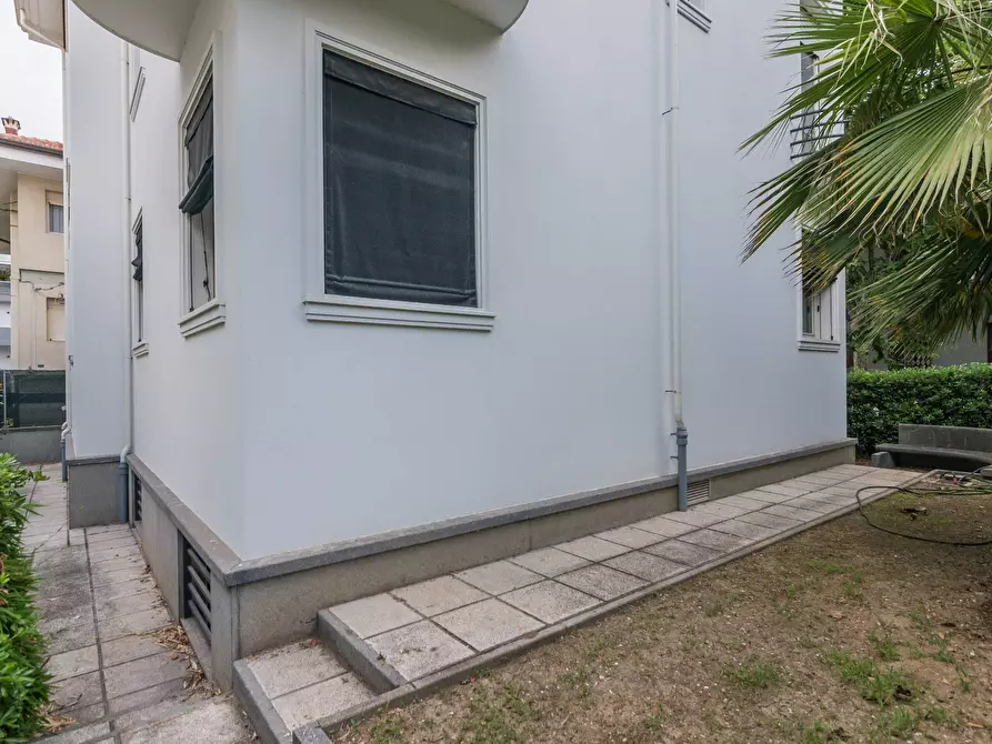 Immagine 13 di Villa in vendita  in Via Leonardo Da Vinci a Cattolica