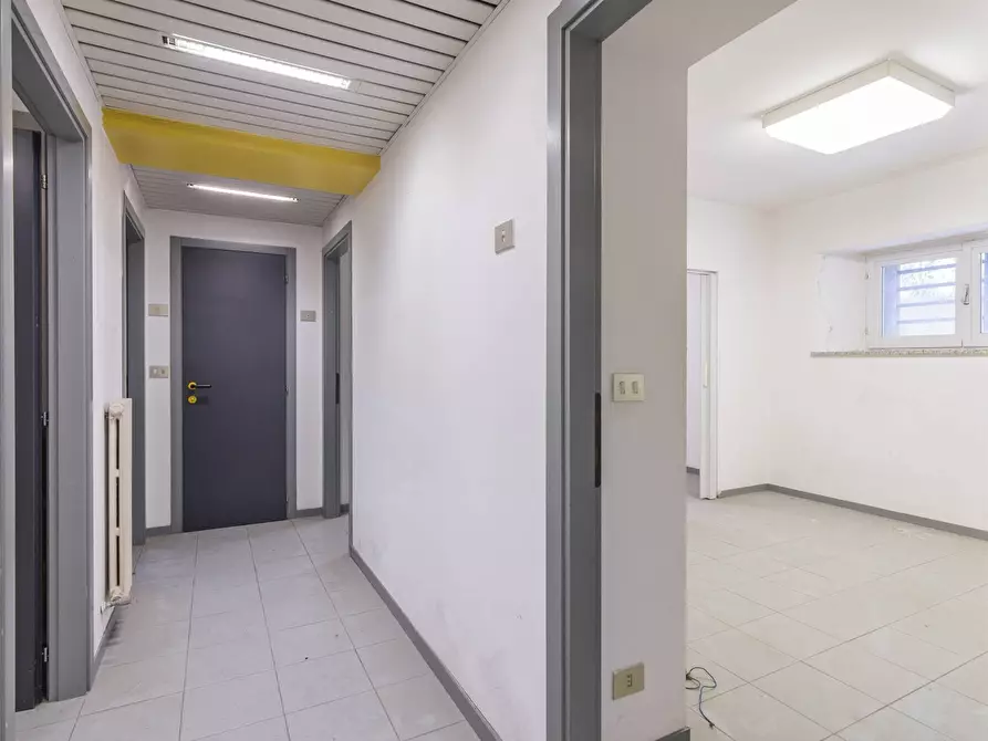 Immagine 15 di Villa in vendita  in Via Leonardo Da Vinci a Cattolica