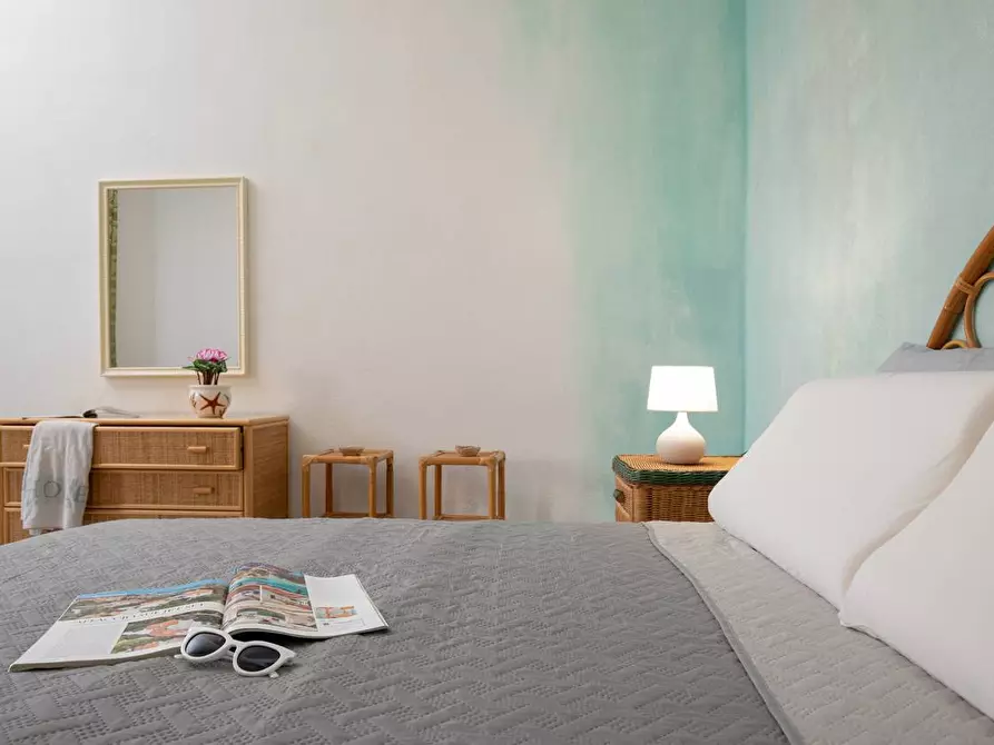 Immagine 13 di Appartamento in vendita  in VIA LEOPARDI 13 a Budoni