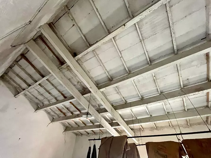 Immagine 15 di Palazzo in vendita  in VIA NAZIONALE 4 a Aggius