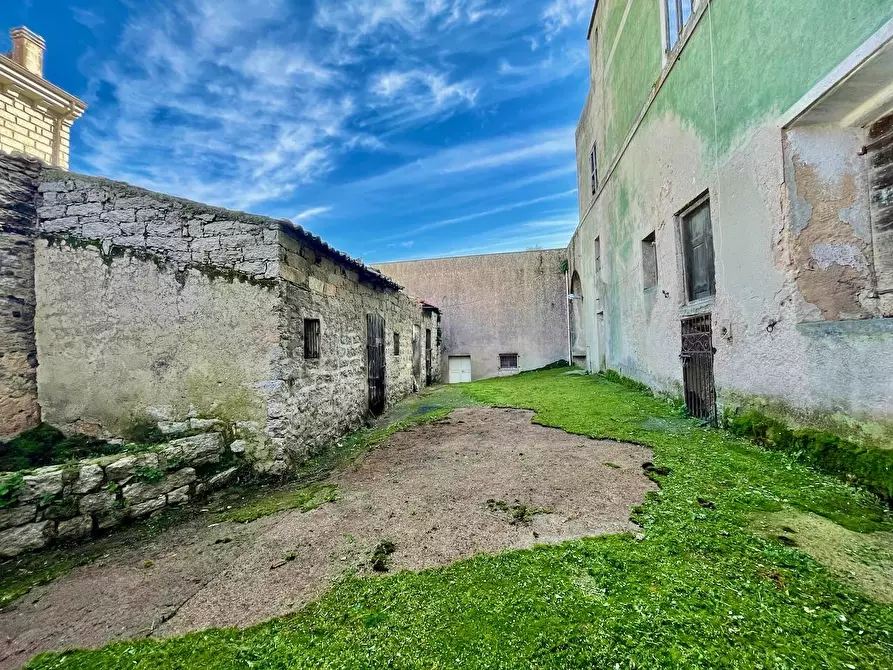 Immagine 23 di Palazzo in vendita  in Corso Vittorio Emanuele 20 a Aggius